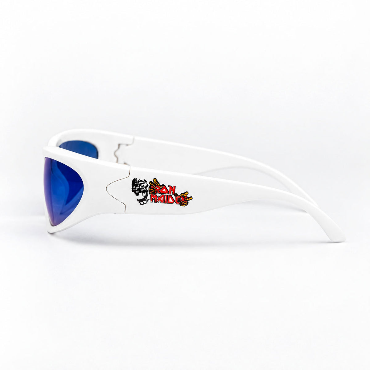 Perfil izquierdo de gafas unisex marco blanco con diseño de Iron Maiden para hombre y mujer.