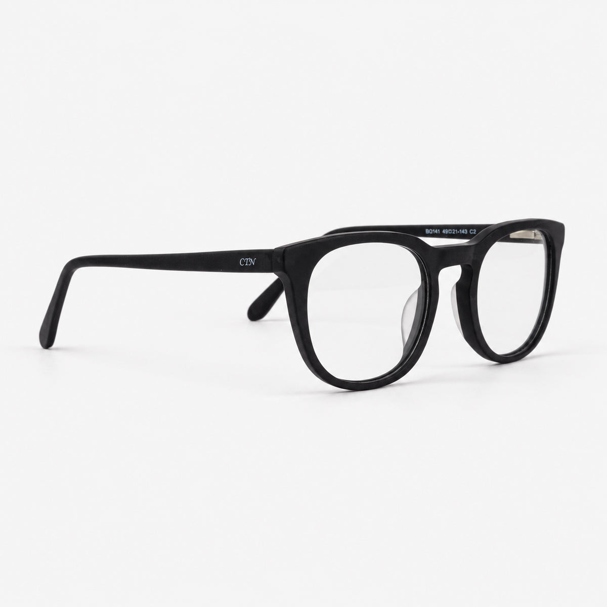 Gafas oftalmicas estilo pantos retro en tr90 negro mate y bisagras metalicas Piclek
